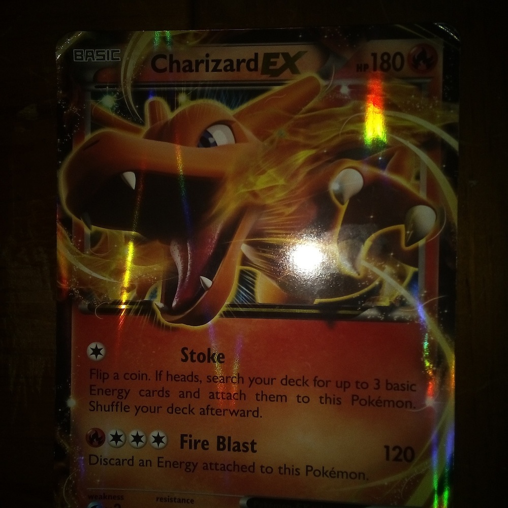 Giant Pokémon Card